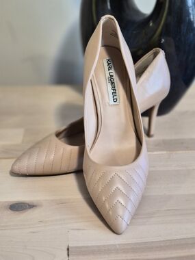 Karl Lagerfeld Blush Leather Pointed-Toe Stiletto Pumps